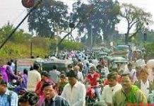 वर्षो से बाबुपेठ रेलवे उडानपुल के इंतजार में नागरिक