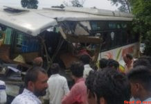 ट्रैवल्स और ट्रक की भीषण दुर्घटना में 8 की मौत