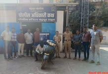 पुलिस हिरासत में सराफा दुकान से सोना लेकर फरार होने वाला आरोपी