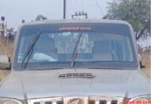 भीषन दुर्घटना में पत्नी की मौत, पति और बेटा जख्मी