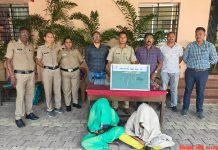 यात्रीयों से सोने के आभूषण चोरी करने वाली महिला टोली गिरफ्तार