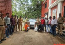 अवैध देसी शराब तस्करी पर पुलिस की बड़ी कार्यवाही में ३ गिरफ्तार