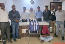 ३ तलवार के साथ आरोपी गिरफ्तार