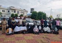 अवैध जुए अड्डें पर पुलिस का छापा, 10 आरेापी गिरफ्तार
